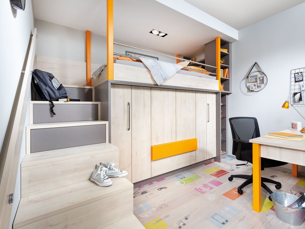 Jugendzimmer mit Hochbett