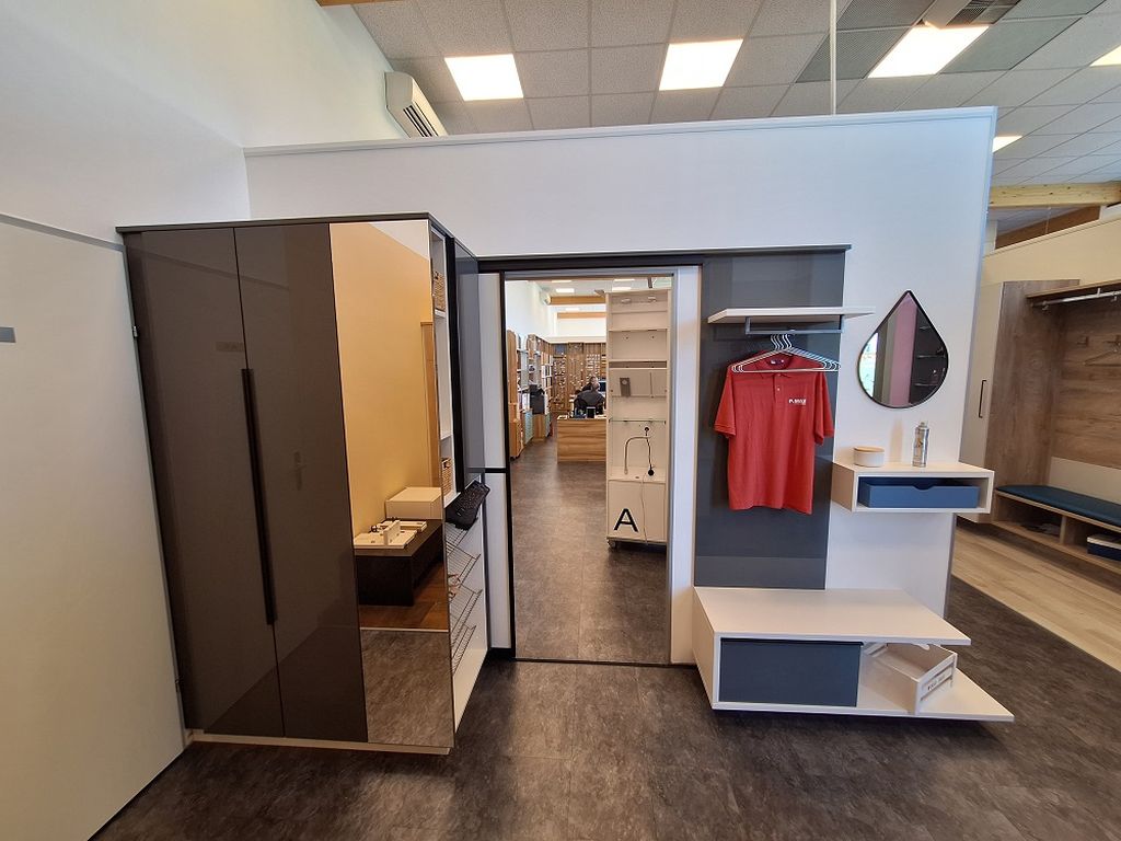25 Vorzimmer
