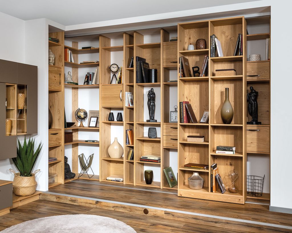 Bibliothek mit Schiebeschrank