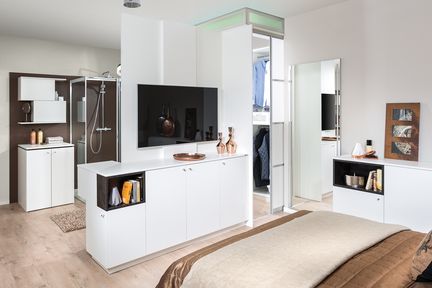 Blick ins Bad vom Schlafzimmer