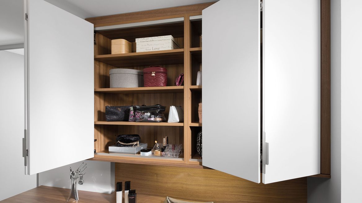 Begehbarer Kleiderschrank