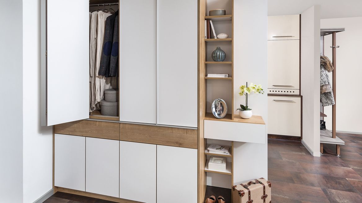Begehbarer Kleiderschrank