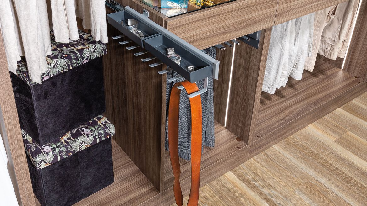 Begehbarer Kleiderschrank