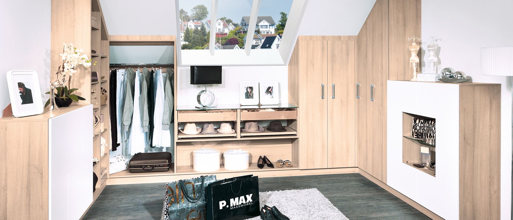P.MAX Vorzimmer mit Dachschräge.
