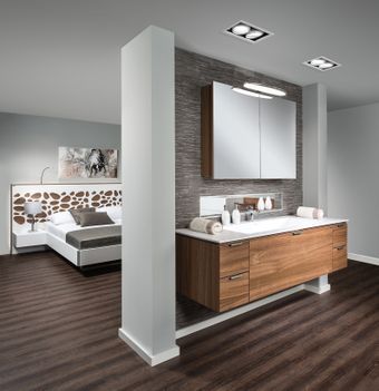 Badezimmer im Schlafraum integriert