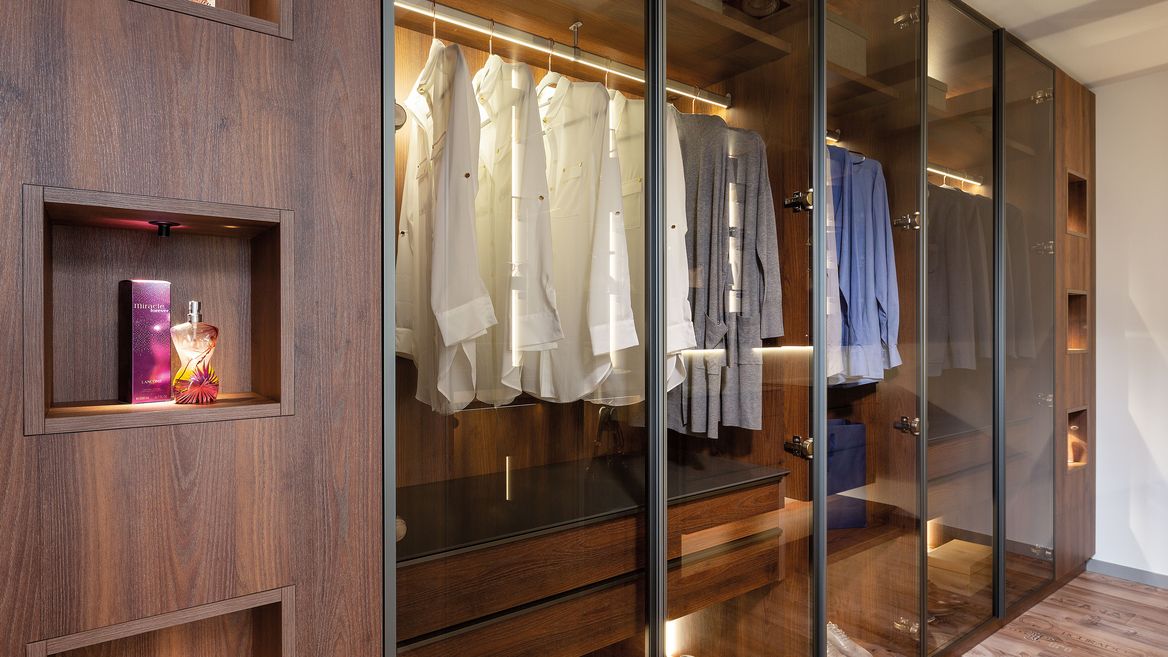 Begehbarer Kleiderschrank