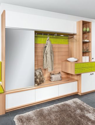 Vorzimmer mit Sitzplatz