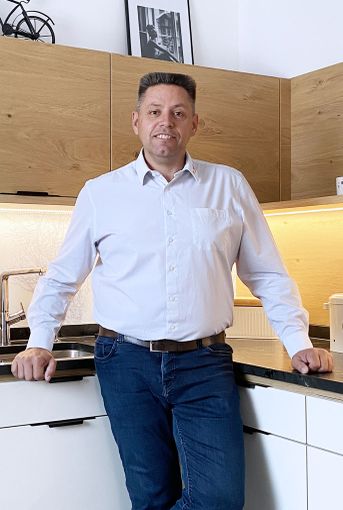 P.MAX Filiale 1140 Wien Geschäftsführer Andreas H.