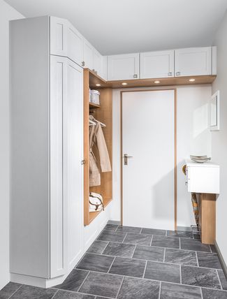Vorzimmer mit Türüberbau