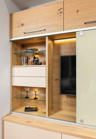 Glasregale mit Beleuchtung