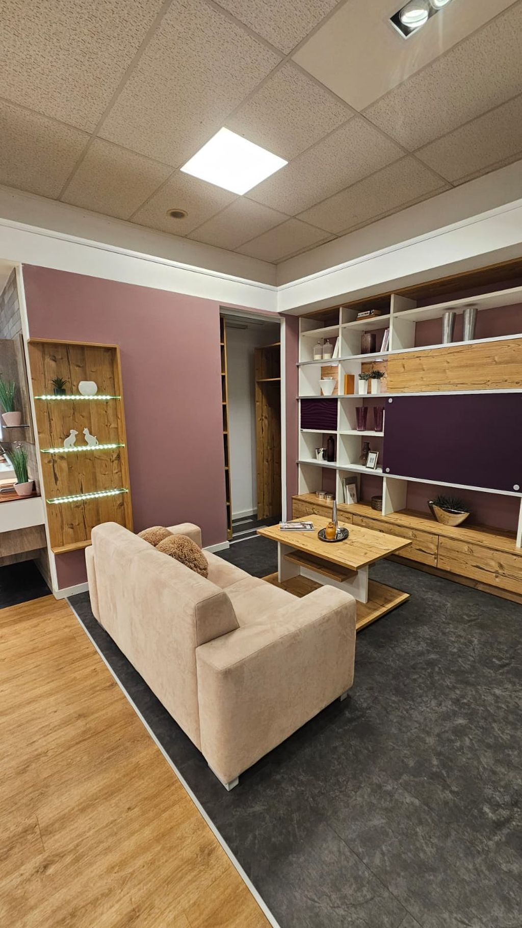 27 Wohnzimmer