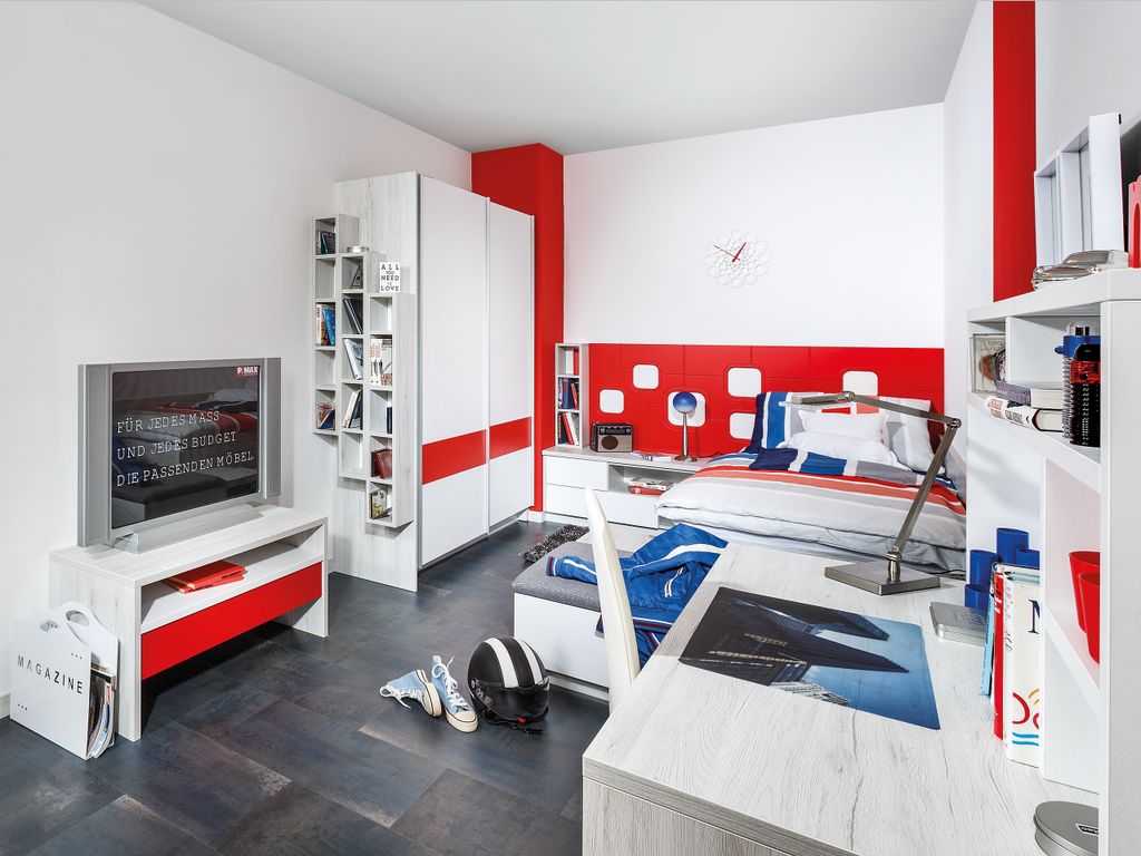 Jugendzimmer mit Schreibtisch