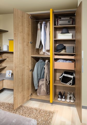 Kleiderschrank