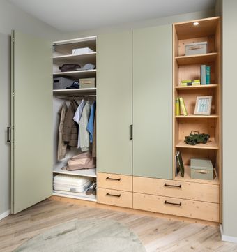 Falttürschrank