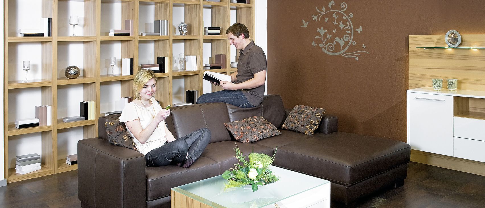 P.MAX Wohnzimmer Bibliothek.