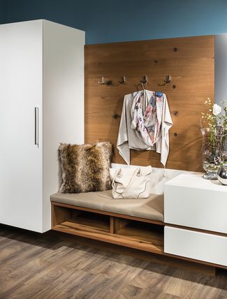 Vorzimmer mit Sitzplatz