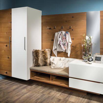 Vorzimmer mit Sitzplatz