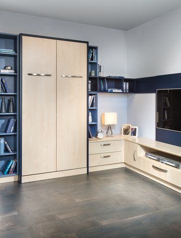 Jugendzimmer mit Klappbett