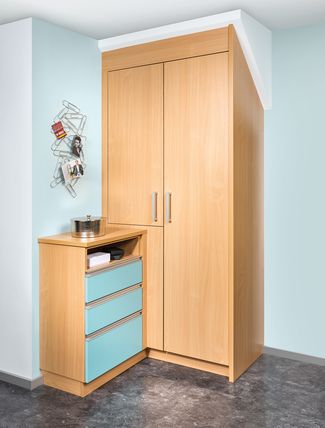 Vorzimmer mit Dachschrägenschrank
