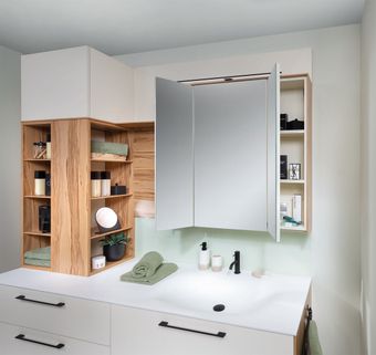 Spiegelschrank