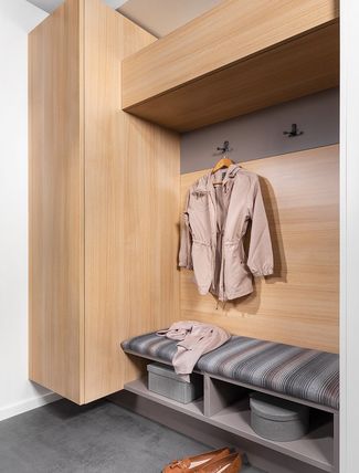 Vorzimmer mit Sitzplatz