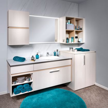 Bad mit Waschmaschinenverbau