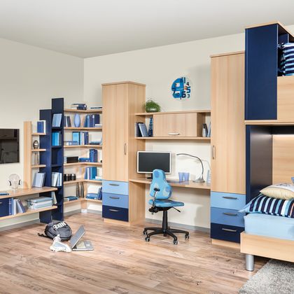 Jugendzimmer mit Schreibtisch