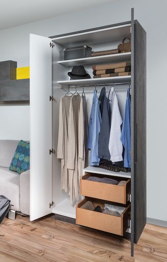 Kleiderschrank