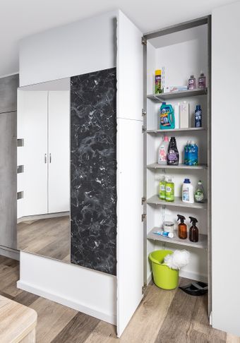 Falttürschrank