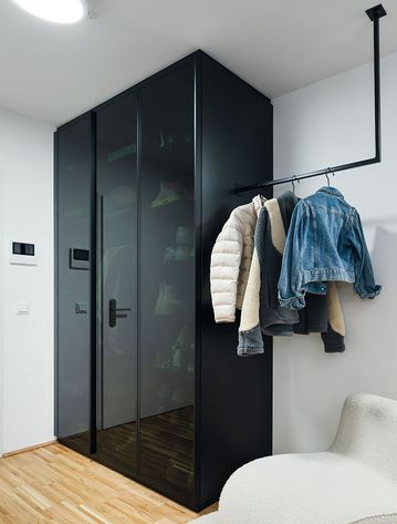 Glasfront Schrank